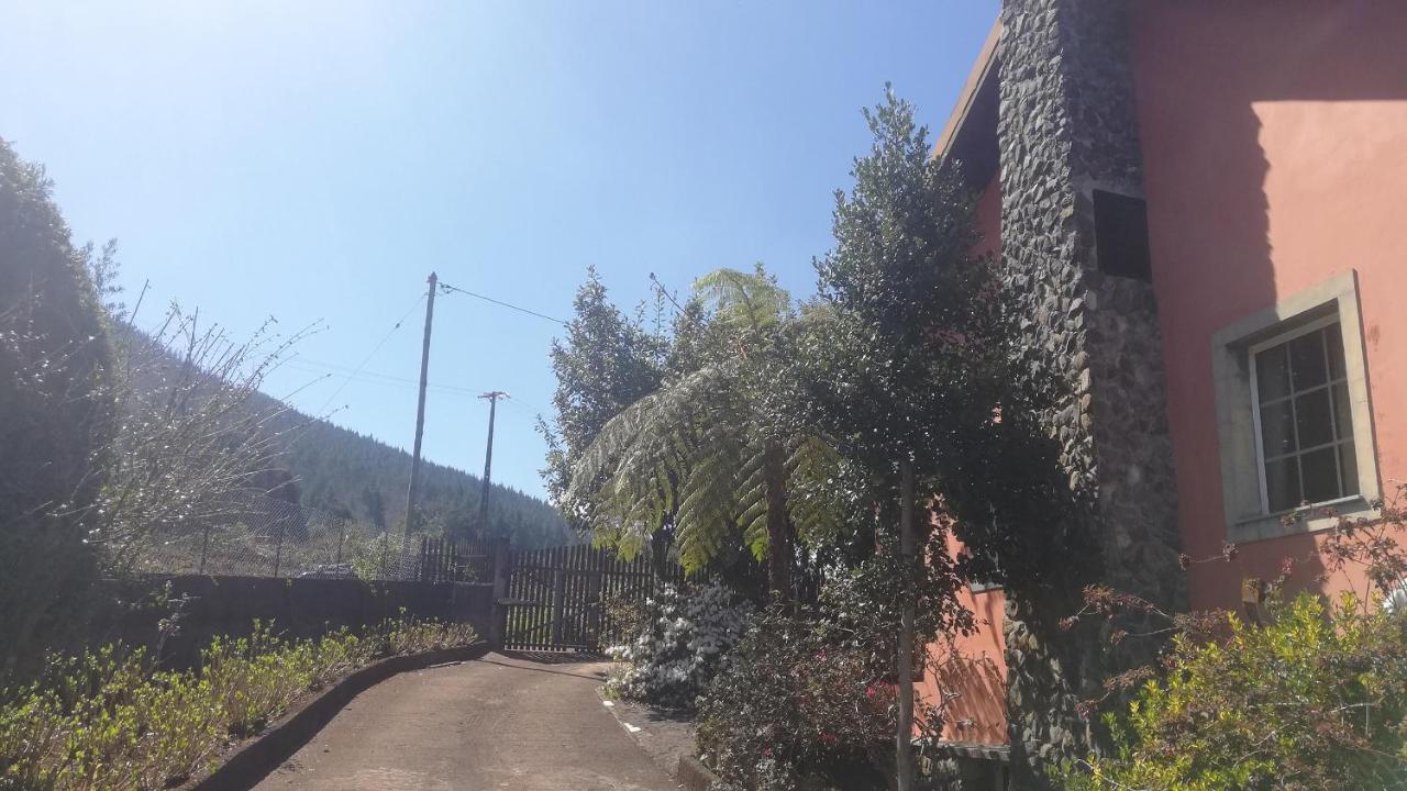 Chalet Pico Das Pedras Santana  Εξωτερικό φωτογραφία